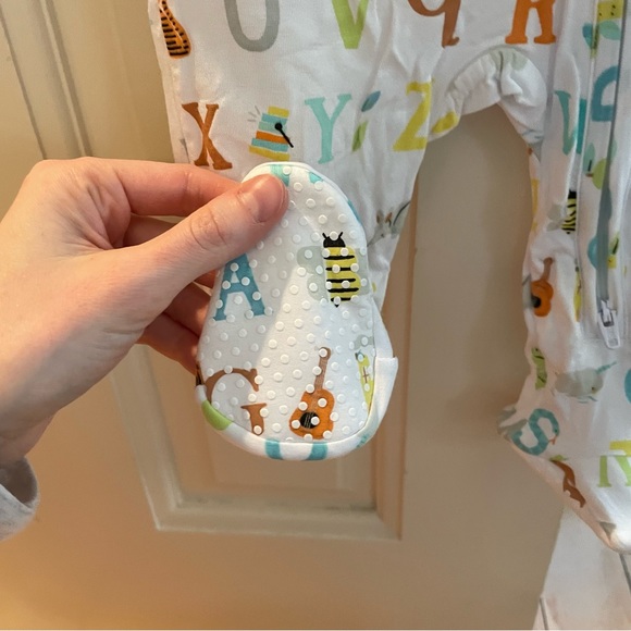 SOLD!!! NWT Angel Dear Bamboo Alphabet Print Footie Pajama with Foldover Cuffs - Picture 9 of 10